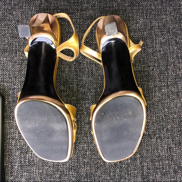 Stuart Weitzman Strappy Sandal - Picture 4 of 8